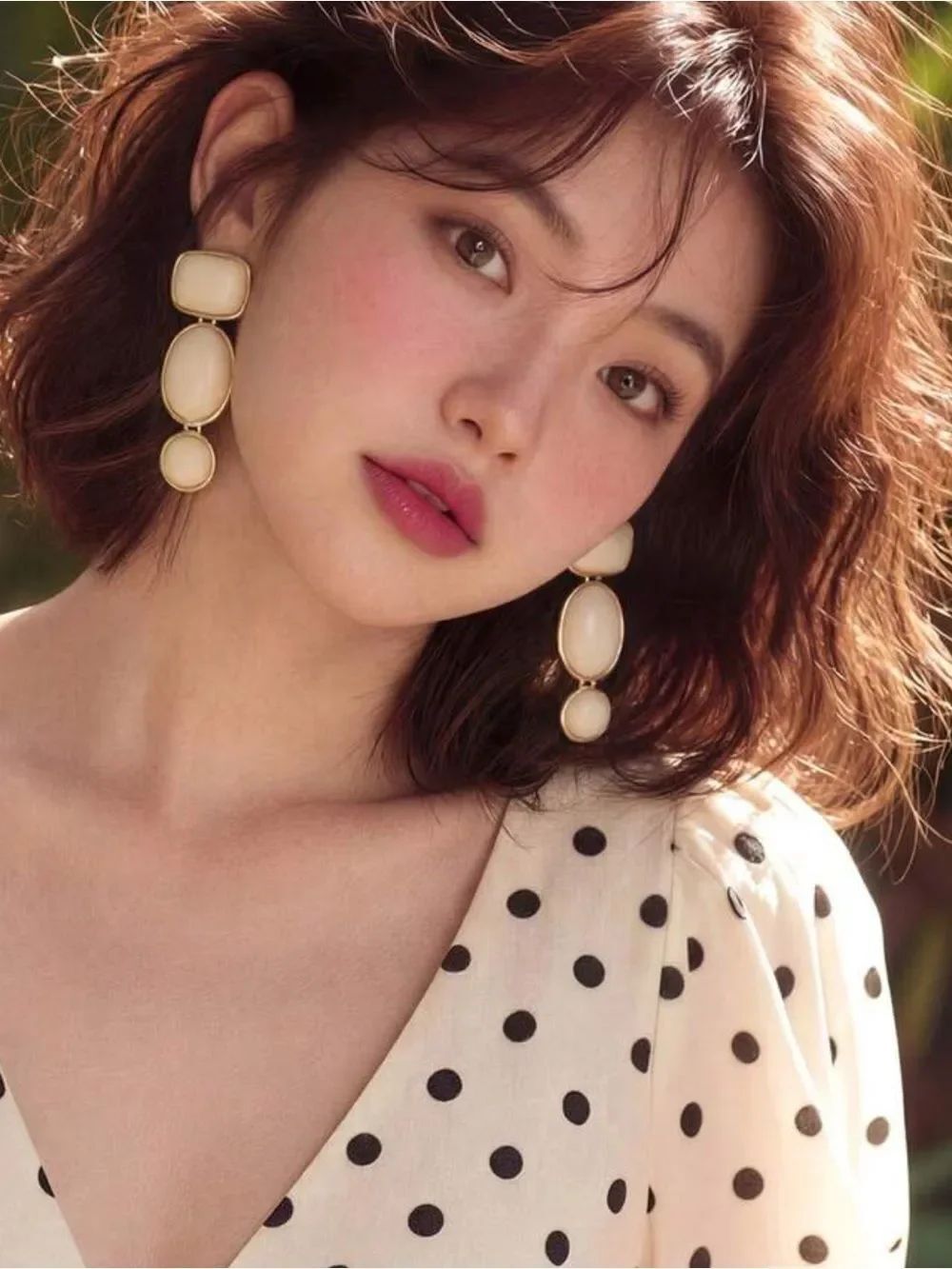 Elegant Cream Statement Drop Earrings A1694